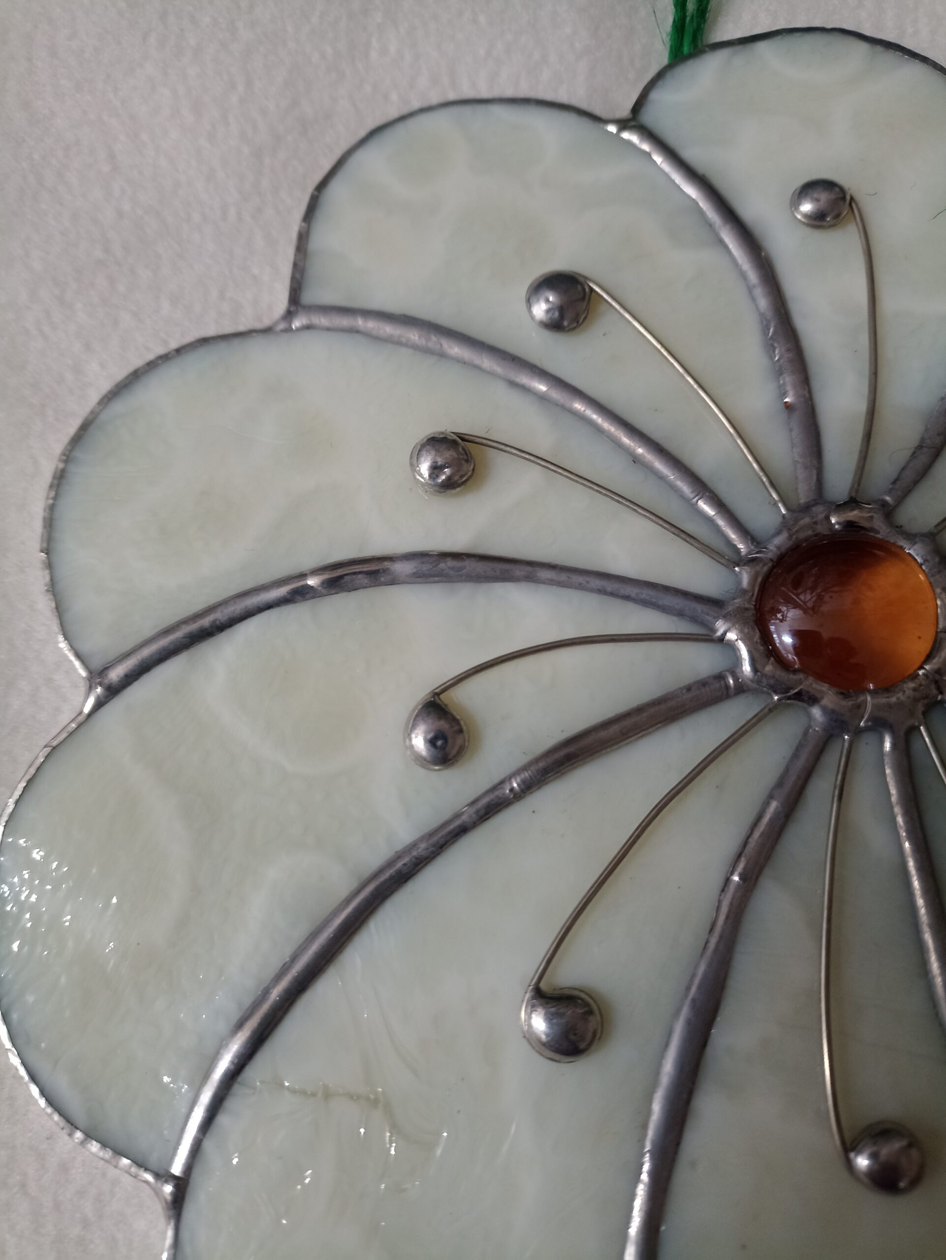 Mottled White Stained Glass Flower Suncatcher - Image 3